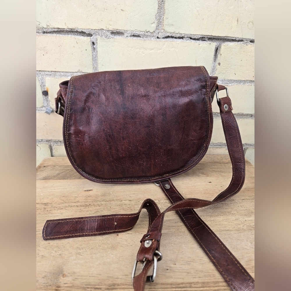 Vintage Style Leather Satchel - Picture 7 of 13